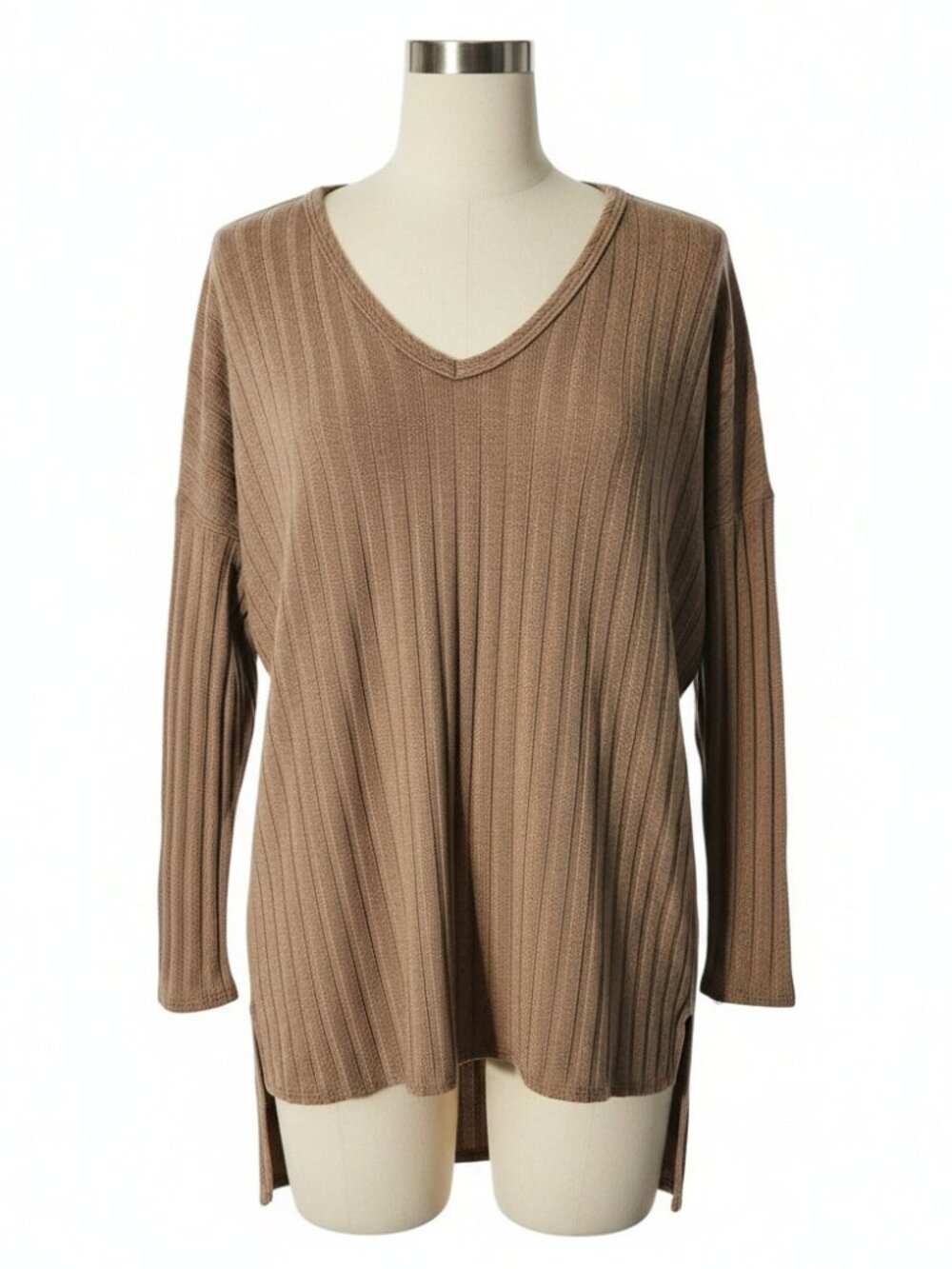 Olivia Rae Women's Ribbed Knit V-Neck Tunic Top -- Size M--ITEM #2490